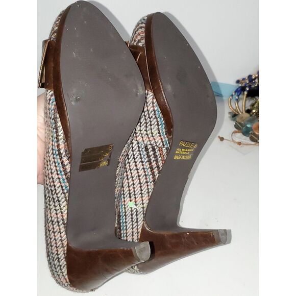 Miss Me Razzle Women's Shoes Cone Heel Tapestry Faux Leather Career Evening 6 - Picture 9 of 12